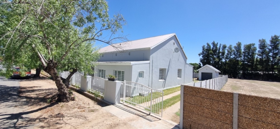 4 Bedroom Property for Sale in Porterville Western Cape